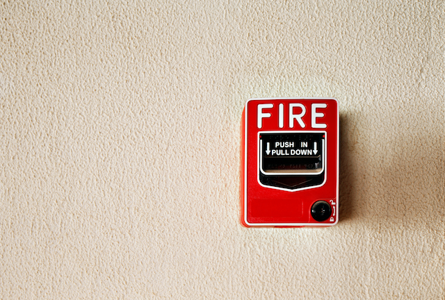What To Do When Your Building's Fire Alarm Keeps Making Noise